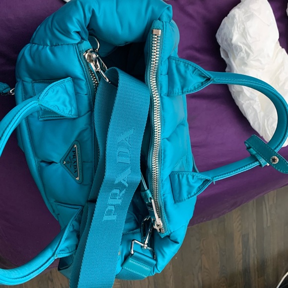 Authentic Prada Puffy Turquoise tote with crossbody strap - Picture 10 of 16